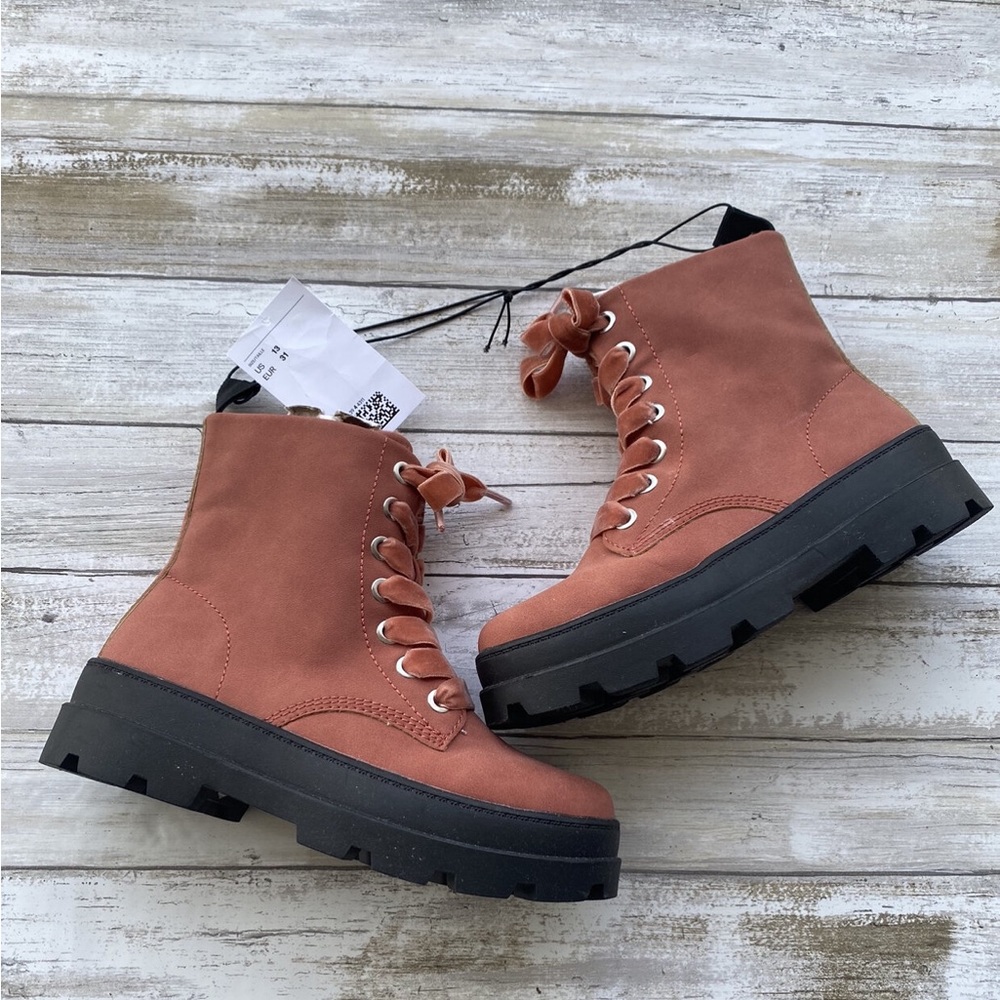 NWT H&M Brick Red Cozy Faux Fur Lined Boots